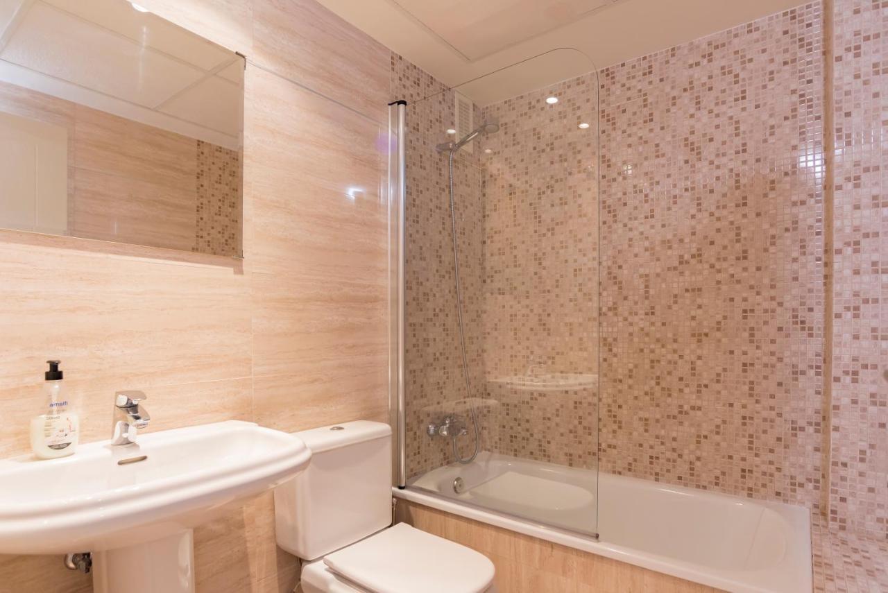 Livemalaga Ventura & Parking Apartment ภายนอก รูปภาพ