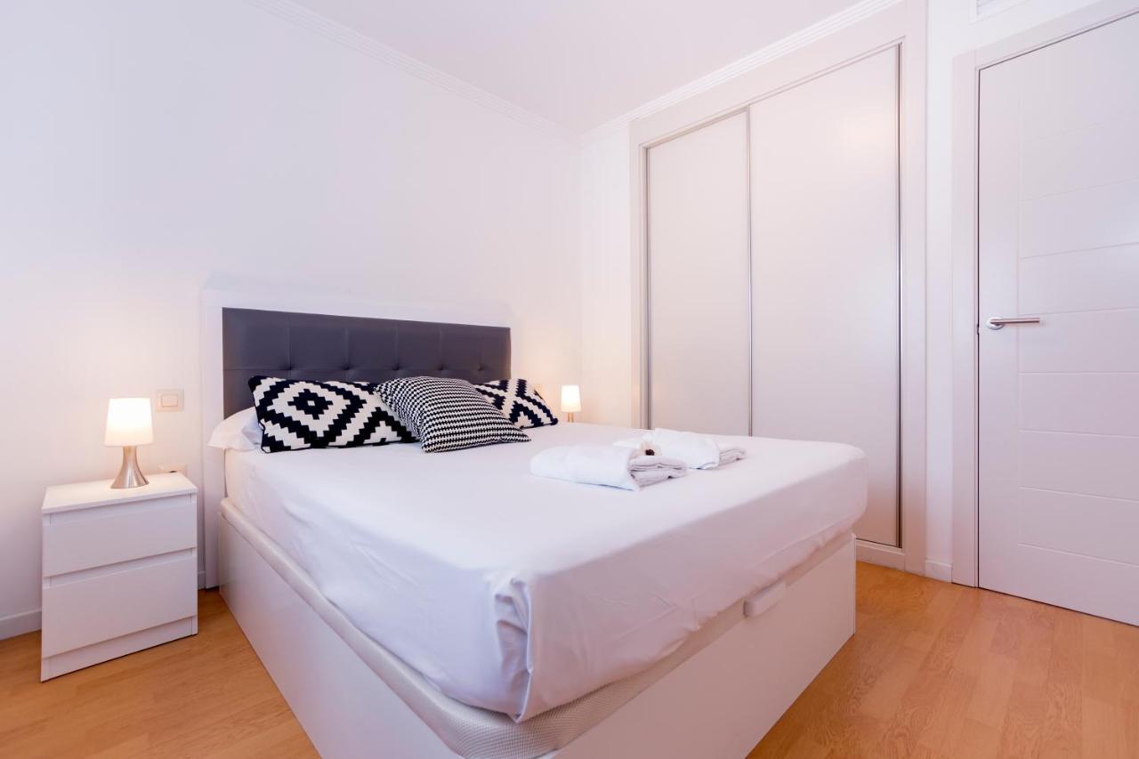 Livemalaga Ventura & Parking Apartment ภายนอก รูปภาพ